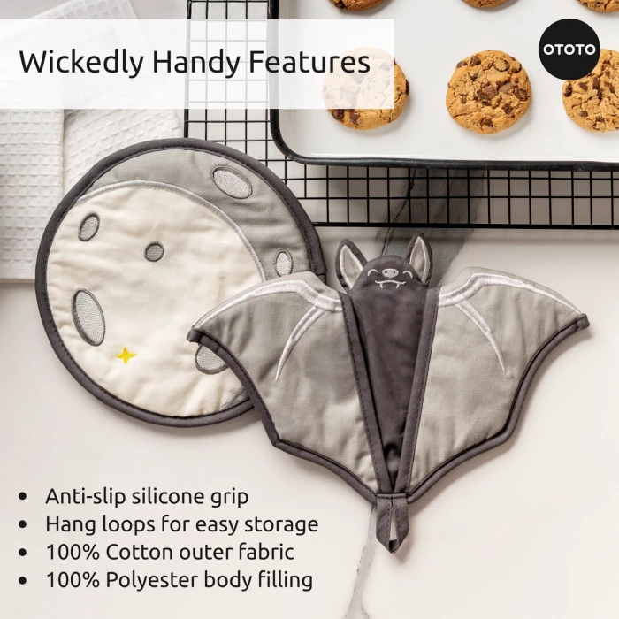 Batlicious Oven Mitt and Pot Holders Set
