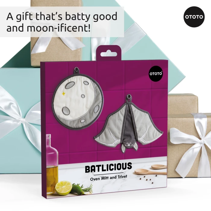 Batlicious Oven Mitt and Pot Holders Set