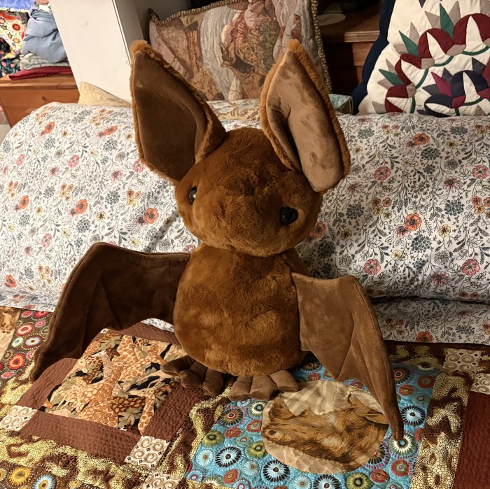 Super Size Wild Onez Plush Bat (30 Inch Wing Span)
